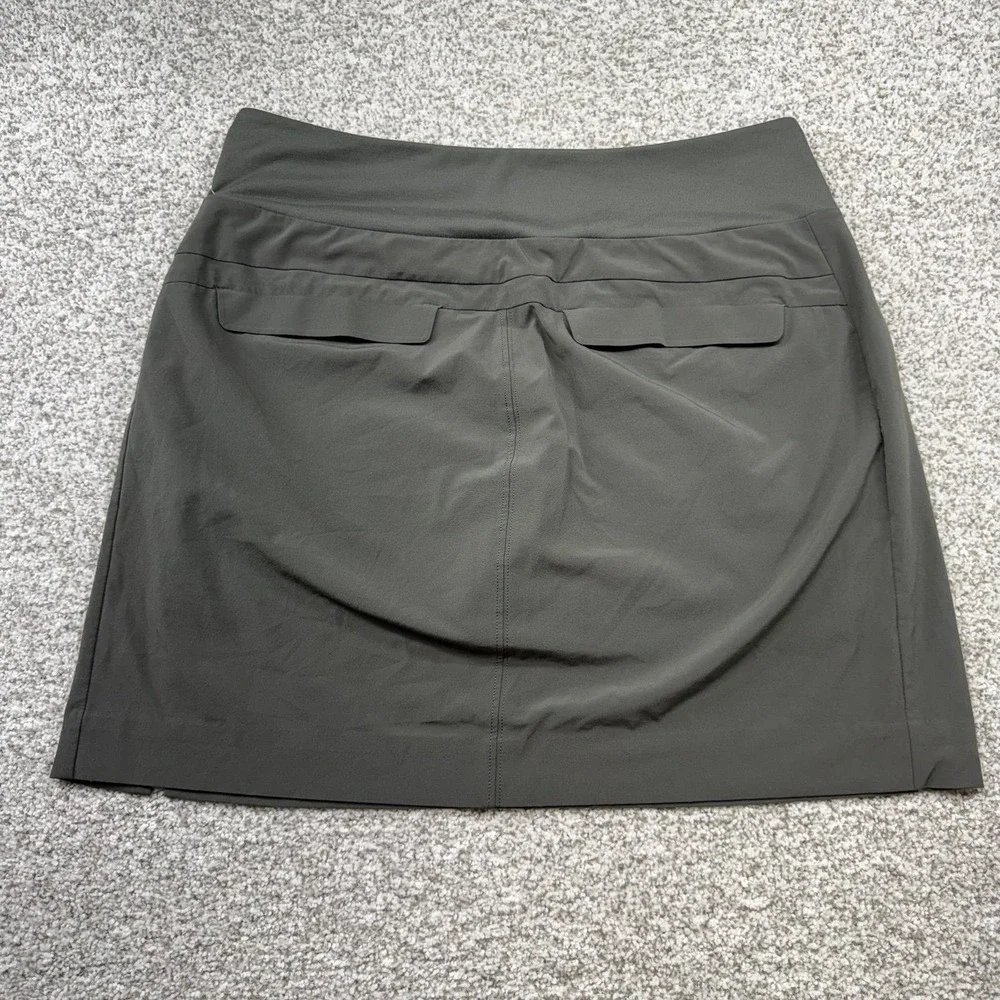 Women's Athleta Dark Green Stretch Athletic Zip Pockets‎ Soho Skort Size 6